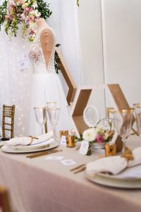 Robe de mariée, coutumes et décoration de table